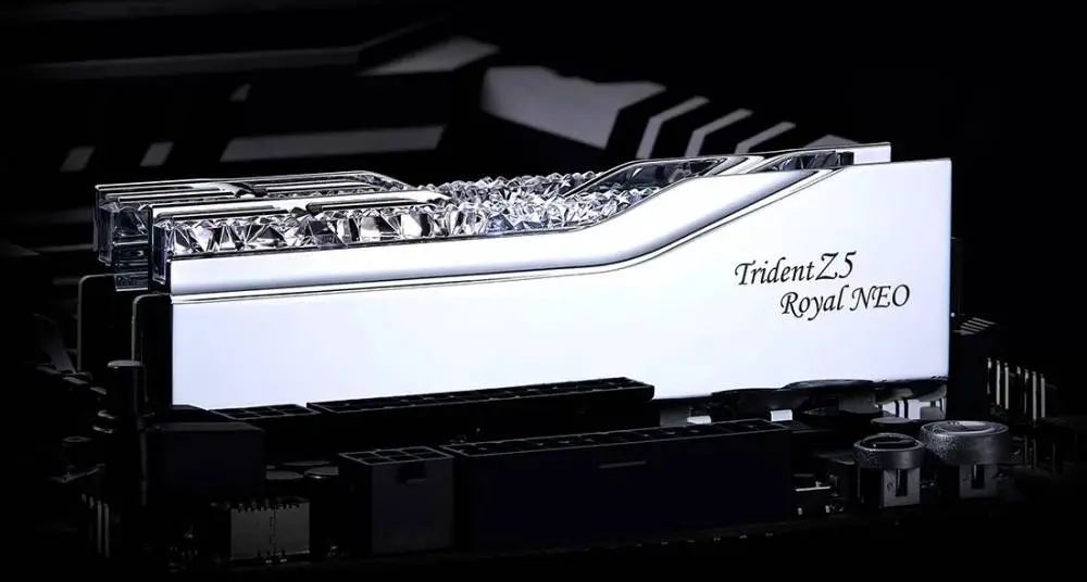 Памет G.Skill Trident Z5 Neo 32GB (2x16GB) DDR5 8000 MT/s RGB F5-8000J3848H16GX2-TR5NS 