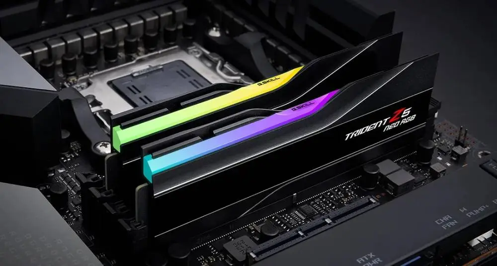 Памет G.Skill Trident Z5 RGB 32GB (2x16GB) DDR5 6400MHz CL30 EXPO/XMP - F5-6400J3039G16GX2-TZ5NR