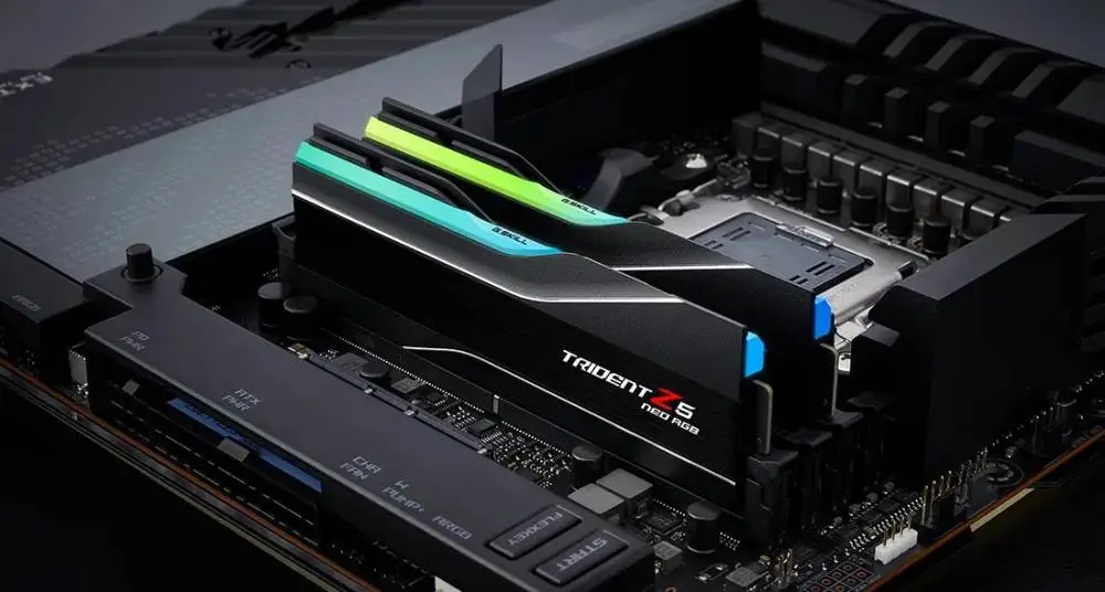 Памет G.Skill Trident Z5 RGB 32GB (2x16GB) DDR5 6400MHz CL30 EXPO/XMP - F5-6400J3039G16GX2-TZ5NR