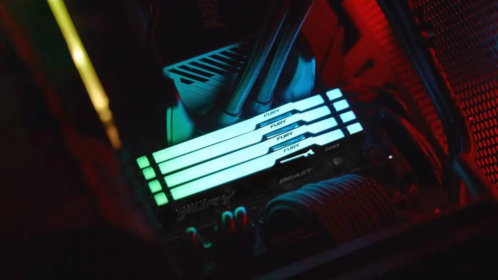 Памет Kingston FURY Beast RGB 32GB (2x16GB) DDR5 6000MHz CL30 EXPO/XMP - KF560C30BBEAK2-32