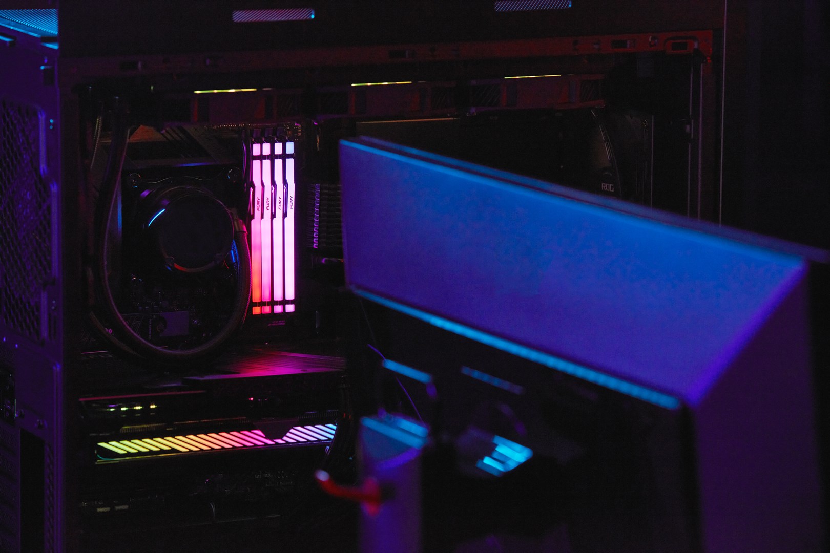 Памет Kingston FURY Beast RGB 32GB (2x16GB) DDR5 6000MHz CL30 EXPO/XMP - KF560C30BBEAK2-32