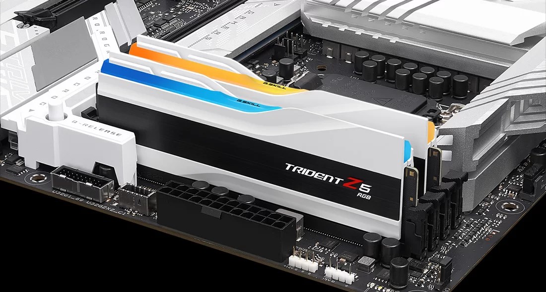 Памет G.SKILL Trident Z5 RGB 96GB (2x48GB) DDR5 6400MHz CL32 XMP - F5-6400J3239F48GX2-TZ5RW