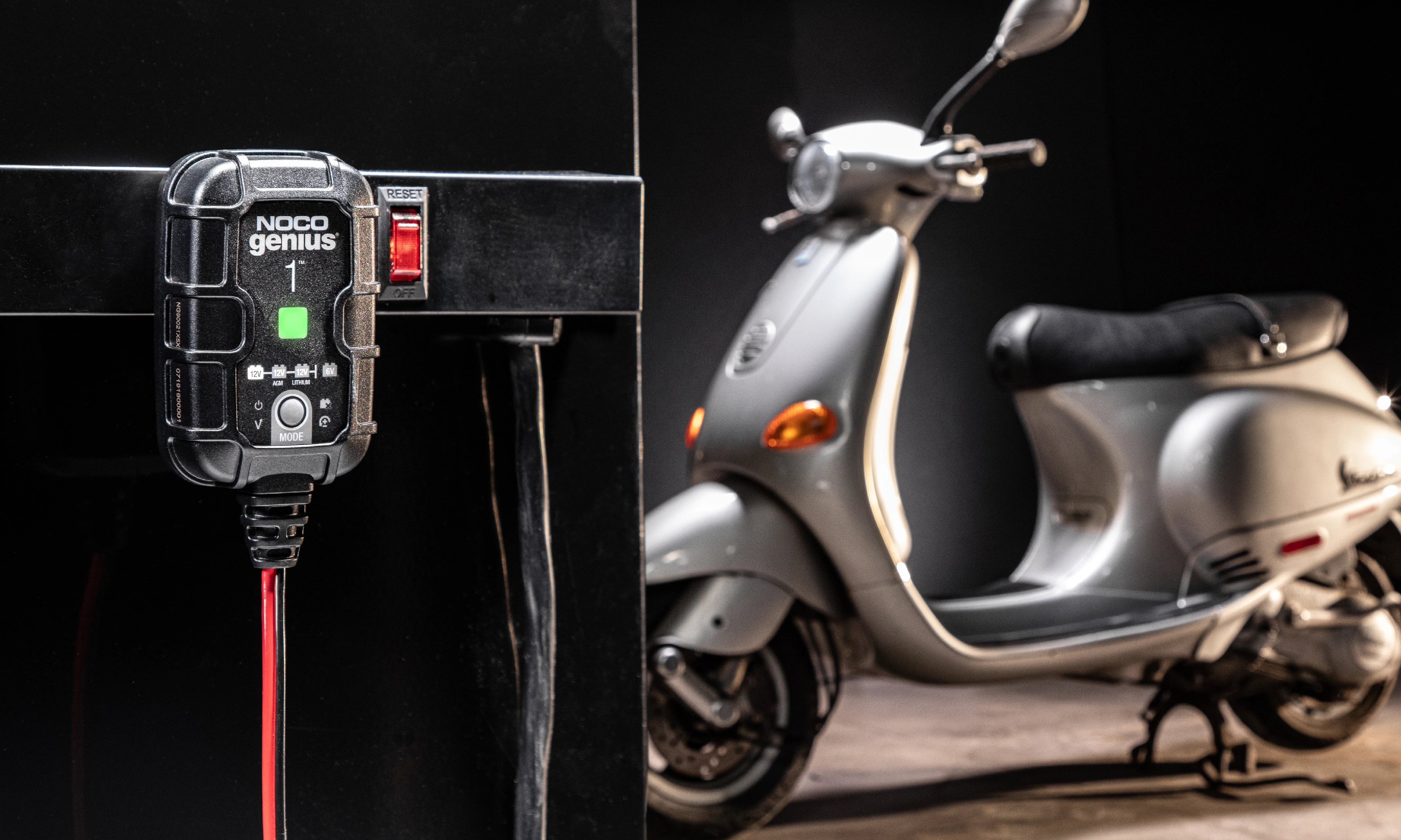 NOCO зарядно за акумулатор Battery Charger - GENIUS1 - 1A
